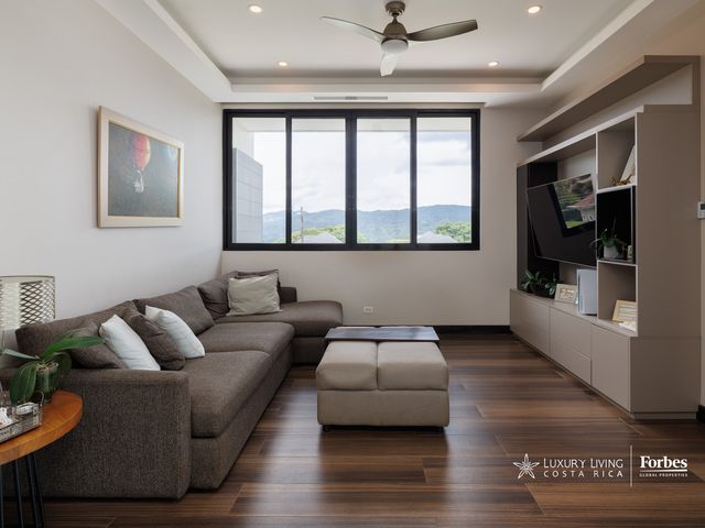 21421- Luxury house with 4 bedrooms, terrace with BBQ and bar, Los Reyes — photo 14 of 20