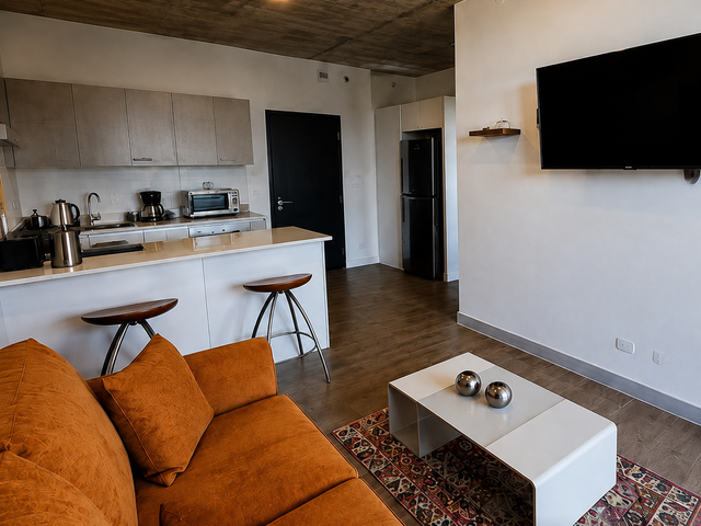 Apartamento amueblado y equipado en Escalante — foto 1 de 5