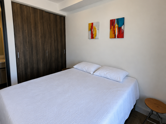 Apartamento amueblado y equipado en Escalante — foto 2 de 5