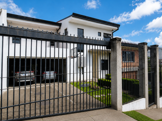 En Venta Casa Residencial en Lomas de Ayarco — foto 1 de 5