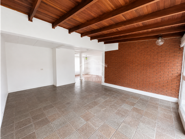Casa comercial en Freses — foto 5 de 5