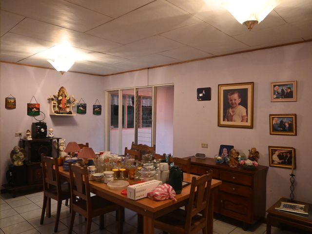 Living room — Casa para inversión, photo 7 of 10