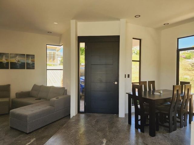 Marbella beach house — photo 10 of 15