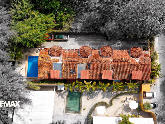 Mar Azul - Complete Condominium | 4 Apartments — photo 1 of 8
