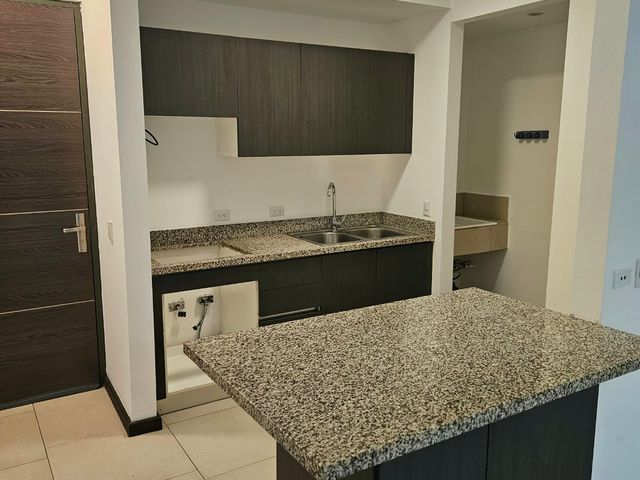 Apartamento de 3 Habitaciones en Venta | Condominio Los Volcanes, San Pablo de Heredia — foto 3 de 5