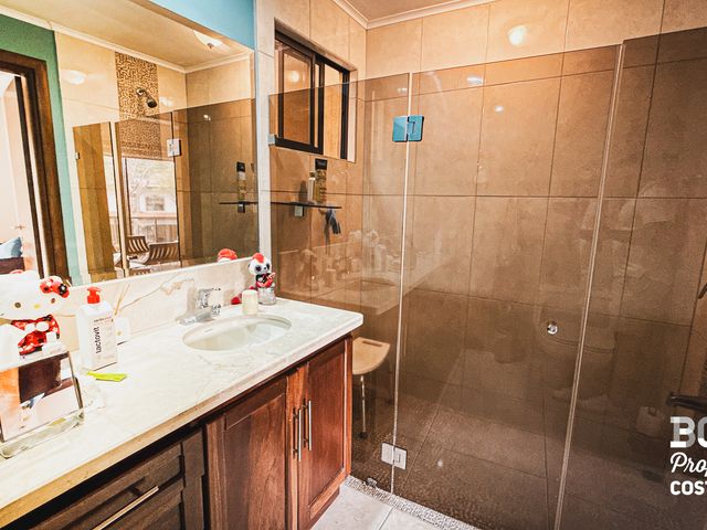 Casa de 3 Niveles en Hacienda Los Reyes – 3 Habitaciones + Parqueo 4 Vehículos — photo 12 of 21