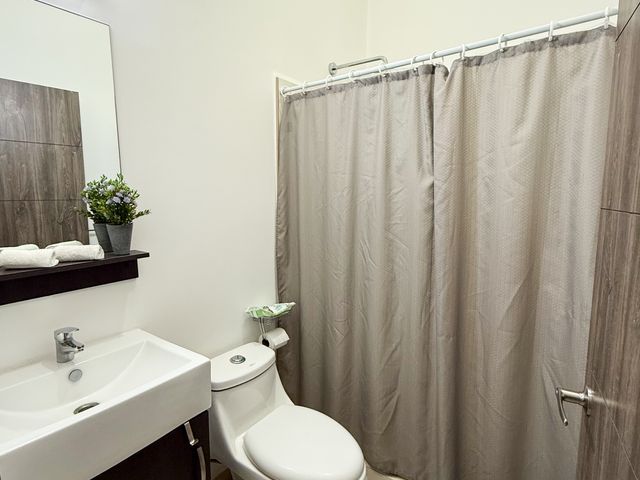 Casa de 2 Habitaciones a la Venta en Condoninio Terrazas del Norte, San Rafael de Alajuela — photo 7 of 20