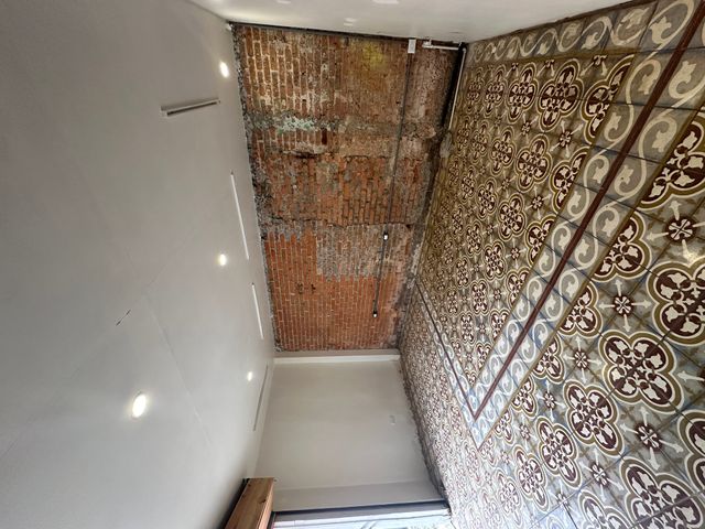 LOCAL COMERCIAL ESQUINERO EN BARRIO AMON — photo 4 of 6