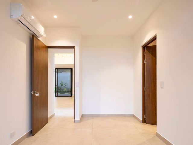 Hermosa casa en venta en Laureles de Escazu — photo 5 of 14