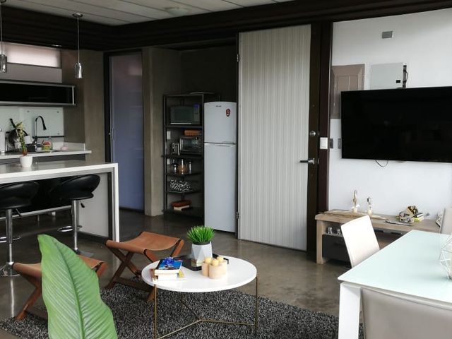 HERMSO LOFT DIPONIBLE EN ROHRMOSER — foto 1 de 7