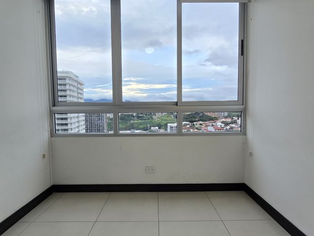 APARTAMENTO NUNCIATURA DOS PARQUEOS DOS DORMITORIOS — photo 5 of 16