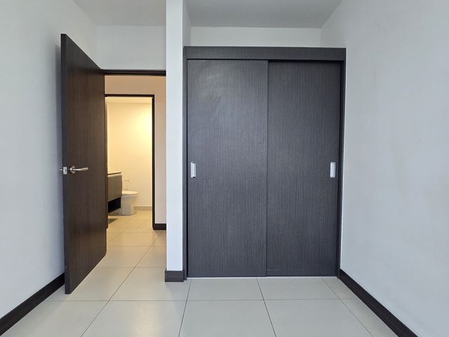 APARTAMENTO NUNCIATURA DOS PARQUEOS DOS DORMITORIOS — photo 2 of 16
