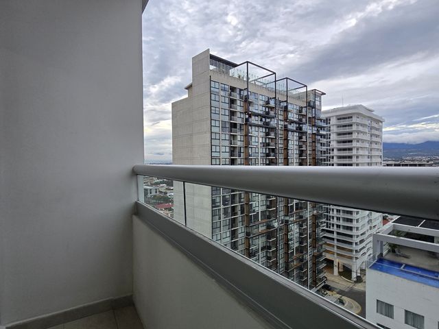 APARTAMENTO NUNCIATURA DOS PARQUEOS DOS DORMITORIOS — photo 15 of 16