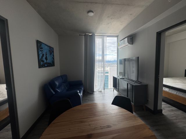 Apartamento con parqueo piso 24 en Secret Sabana — photo 10 of 13