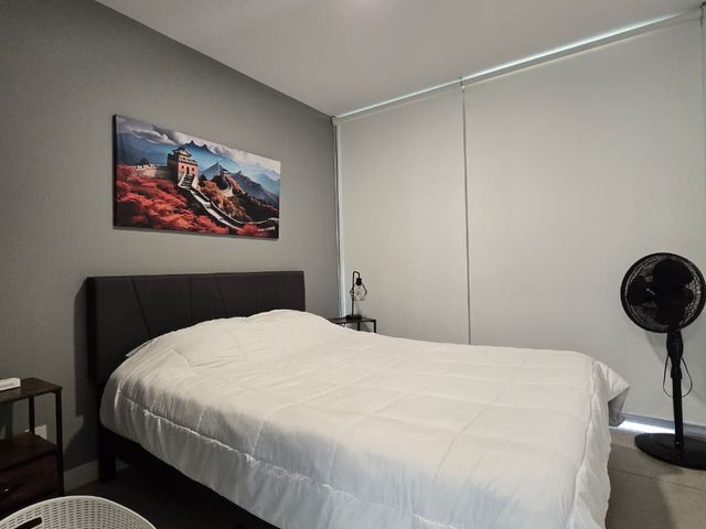 APARTAMENTO CON DOBLE VISTA 1 DORMITORIO AMUEBLADO Y CON PARQUEO — photo 6 of 18