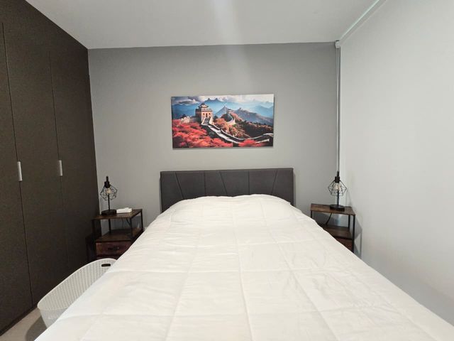 APARTAMENTO CON DOBLE VISTA 1 DORMITORIO AMUEBLADO Y CON PARQUEO — photo 7 of 18