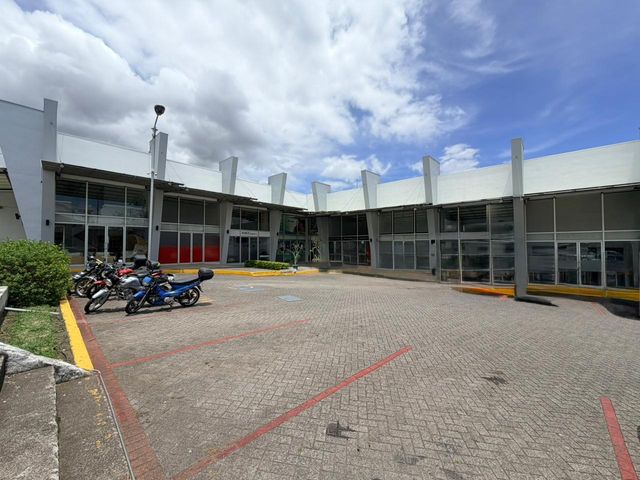 Local Comercial en San Rafael de Escazu, Plaza del Valle — photo 6 of 12