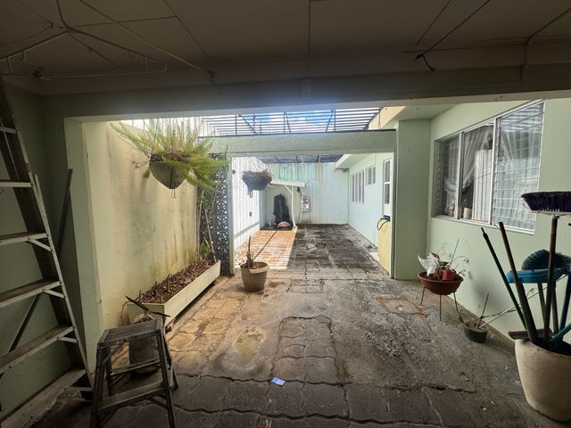 CASA ESQUINERA EN NUNCIATURA, CON TODO EL POTENCIAL POSIBLE — photo 14 of 18