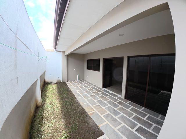 CASA EN VENTA CONDOMINIO VILLANGEL SANTO DOMINGO — photo 18 of 19