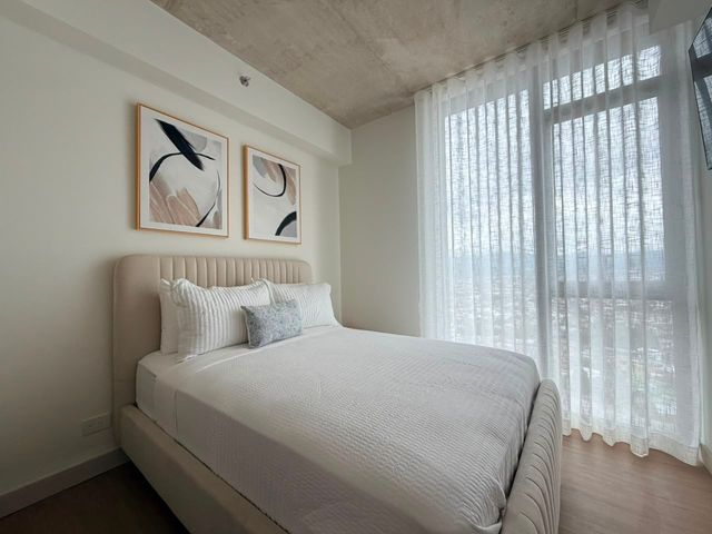 APARTAMENTO DE DOS DORMITORIOS PARQUEO Y AMUEBLADO EN SECRET ESCALANTE — photo 7 of 18
