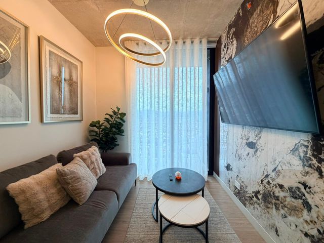 APARTAMENTO DE DOS DORMITORIOS PARQUEO Y AMUEBLADO EN SECRET ESCALANTE — photo 16 of 18