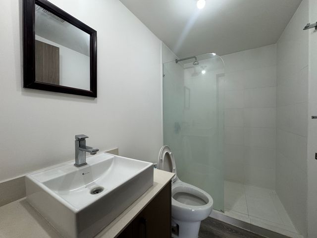 Apartamento con dos dormitorios y dos parqueos en Paradisus, y bodega! — foto 8 de 20