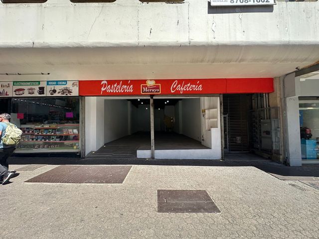 AMPLIO LOCAL COMERCIAL EN AVENIDA CENTRAL SAN JOSE — photo 1 of 17