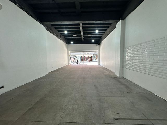AMPLIO LOCAL COMERCIAL EN AVENIDA CENTRAL SAN JOSE — photo 10 of 17