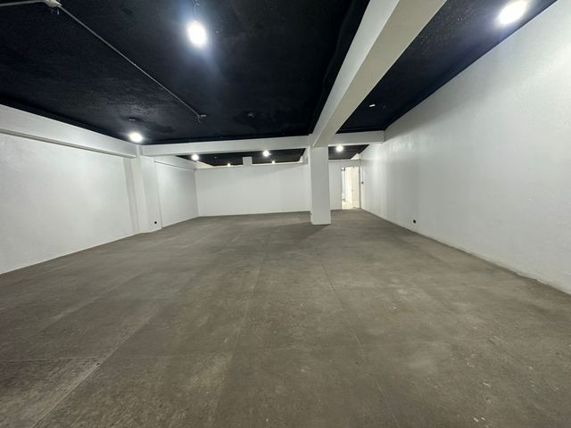 AMPLIO LOCAL COMERCIAL EN AVENIDA CENTRAL SAN JOSE — photo 7 of 17