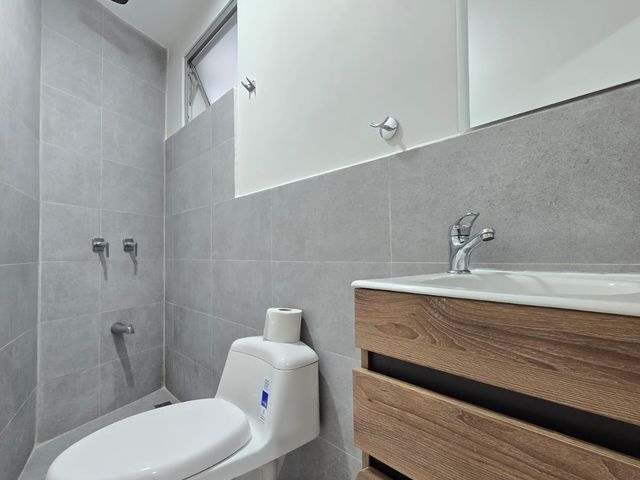 APARTAMENTO MODERNO EN NUNCIATURA — photo 3 of 17