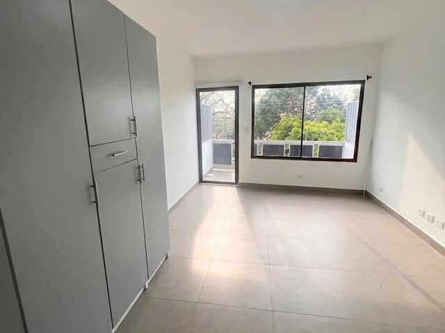 COMODO APARTAMENTO TIPO LOFT EN ROHRMOSER — photo 2 of 13