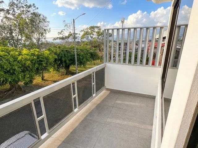 COMODO APARTAMENTO TIPO LOFT EN ROHRMOSER — photo 6 of 13
