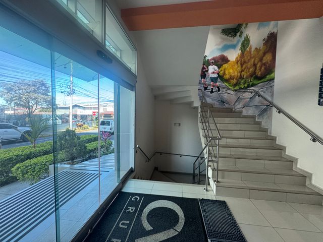 AMPLIA OFICINA EN EL EDIFICIO CV SABANA — foto 19 de 19