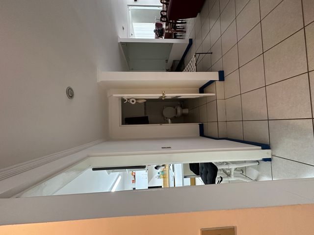AMPLIO APARTAMENTO DE 3 DORMITORIOS EN BARRIO DENT — photo 2 of 18