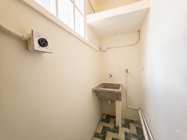 APARTAMENTO DE 1 DORMITORIO EN EDIFICIO HISTORICO BARRIO AMON — foto 10 de 17