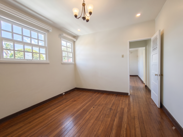 APARTAMENTO DE 1 DORMITORIO EN EDIFICIO HISTORICO BARRIO AMON — foto 12 de 17
