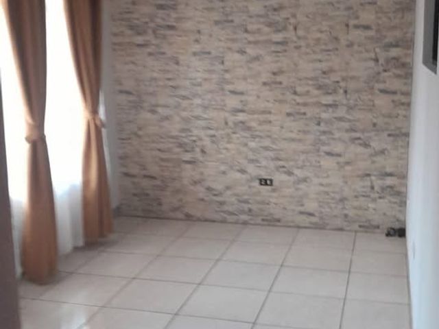 VENDO!!!🎁₡125.000.000  🤝🤝🤝PRECIO NEGOCIABLE  HERMOSA Y AMPLIA CASA EN  JARDINES DE SANTA LUCÍA BARVA DE HEREDIA — foto 3 de 15
