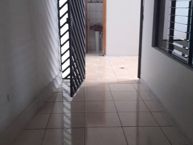 VENDO!!!🎁₡125.000.000  🤝🤝🤝PRECIO NEGOCIABLE  HERMOSA Y AMPLIA CASA EN  JARDINES DE SANTA LUCÍA BARVA DE HEREDIA — foto 4 de 15