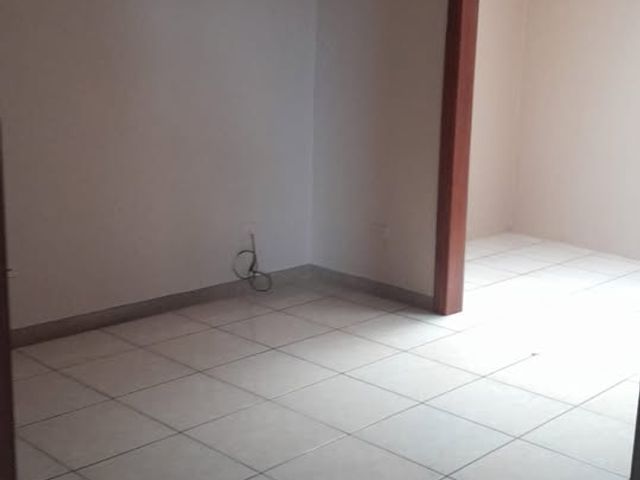 VENDO!!!🎁₡125.000.000  🤝🤝🤝PRECIO NEGOCIABLE  HERMOSA Y AMPLIA CASA EN  JARDINES DE SANTA LUCÍA BARVA DE HEREDIA — foto 11 de 15
