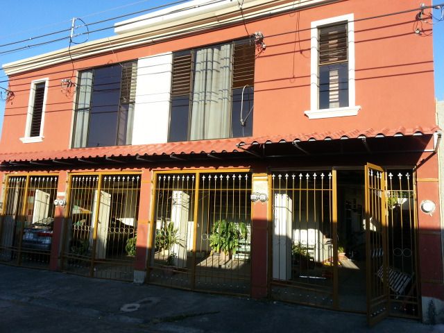 Edificio de 6 apartamentos — photo 1 of 5