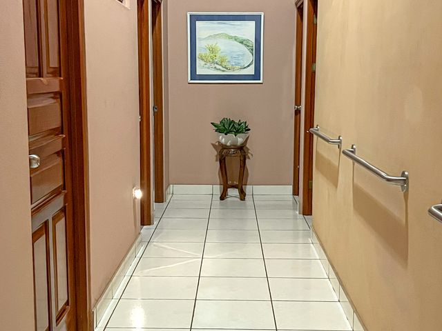 Casa amplia con vista a las montañas en Pérez Zeledón, doble cocina y 3 cuartos — photo 11 of 14