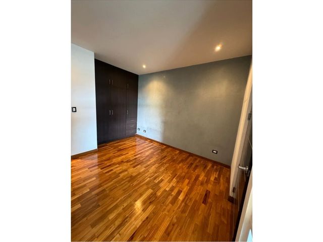 OPORTUNIDAD DE INVERSIÓN Apartamento en venta, Guayabos Curridabat — photo 2 of 12