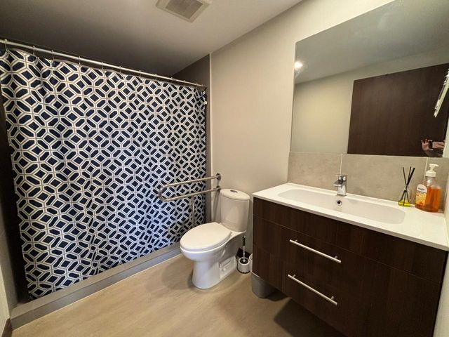 Apartamento amoblado en alquiler Azenza Towers La Uruca — photo 9 of 18