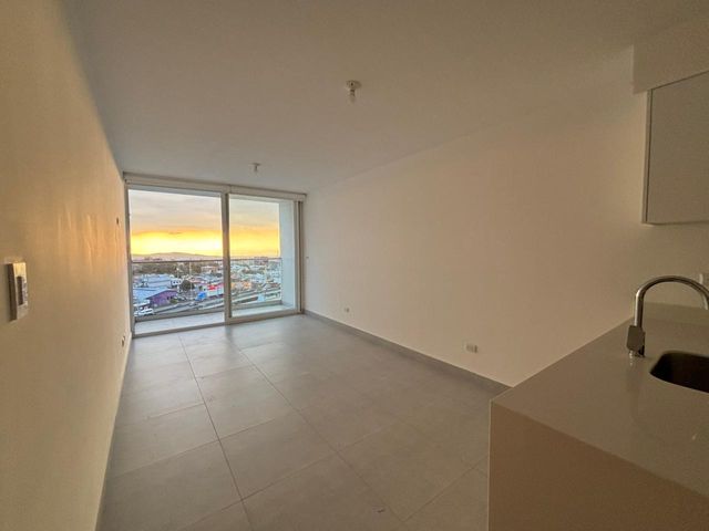 APARTAMENTO EN LA URUKA POINT- 1 HABITACIÓN - PISO 11 CON LINEA BLANCA — photo 6 of 11