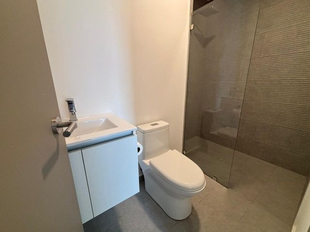 VENTA DE APARTAMENTO AMPLIO EN NUCLEO SABANA — photo 7 of 19