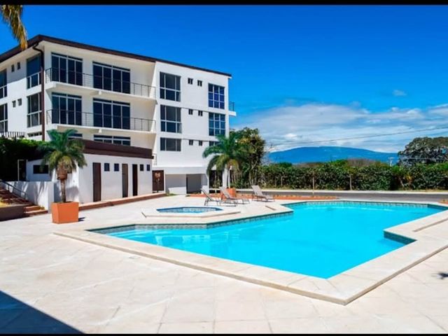 Alquiler de Apartamento en 3er Piso – Piedades de Santa Ana — photo 1 of 11