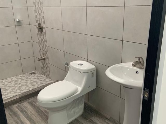 Oportunidad de Inversión Inmobiliaria / 3 Apartamentos generando ganancias — photo 7 of 17