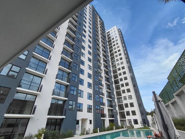 **REABAJADO**Apartamento Moderno en SkyHouse - 2 Habitaciones- 2 Parqueos — photo 1 of 11