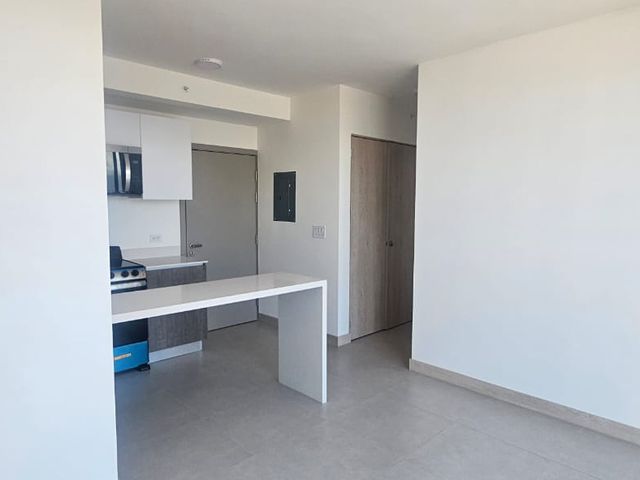 **REABAJADO**Apartamento Moderno en SkyHouse - 2 Habitaciones- 2 Parqueos — photo 9 of 11