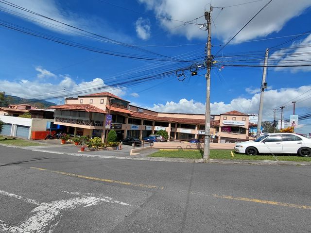 Plaza Rainbow, 3 locales comerciales disponibles — photo 17 of 21